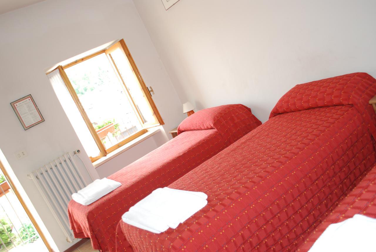 Foresteria Valdese Hotel Torre Pellice Exterior foto